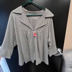 NWT! Avenue Black and White Pattern 1 Button Cardigan